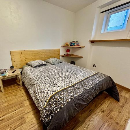 studio - baignoire - prêt de vtt - lave linge Le Puy-en-Velay Extérieur photo