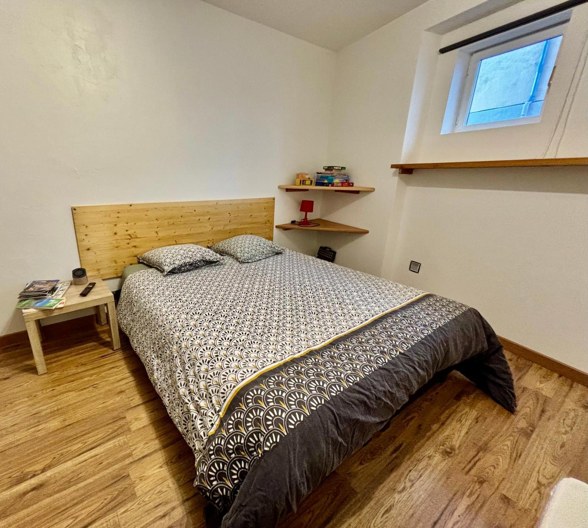 studio - baignoire - prêt de vtt - lave linge Le Puy-en-Velay Extérieur photo