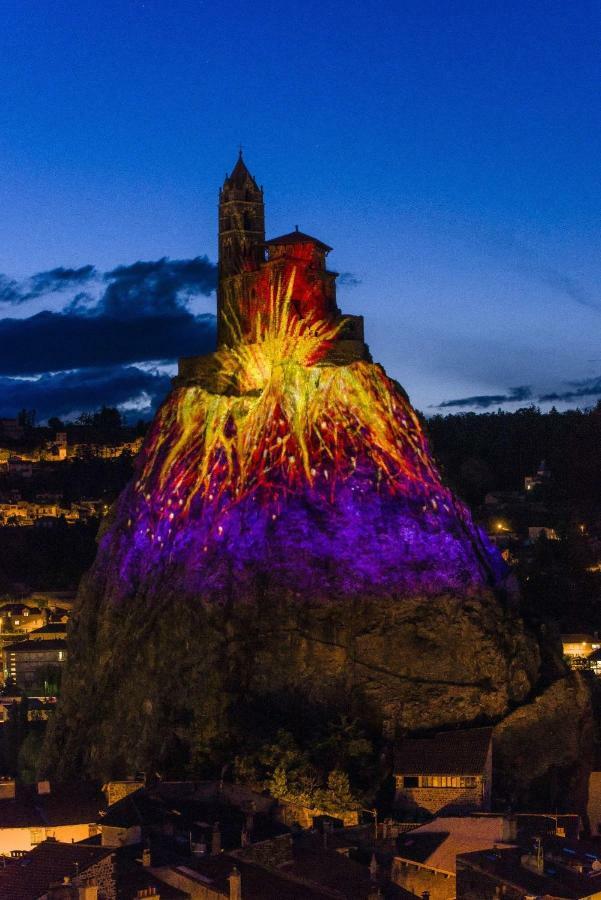 studio - baignoire - prêt de vtt - lave linge Le Puy-en-Velay Extérieur photo